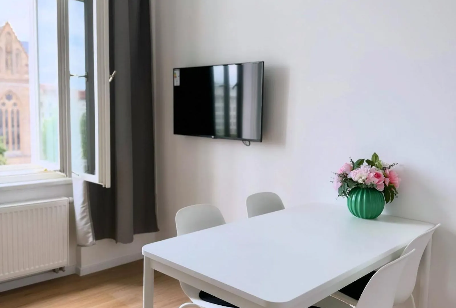 Apartman Namesti Miru location