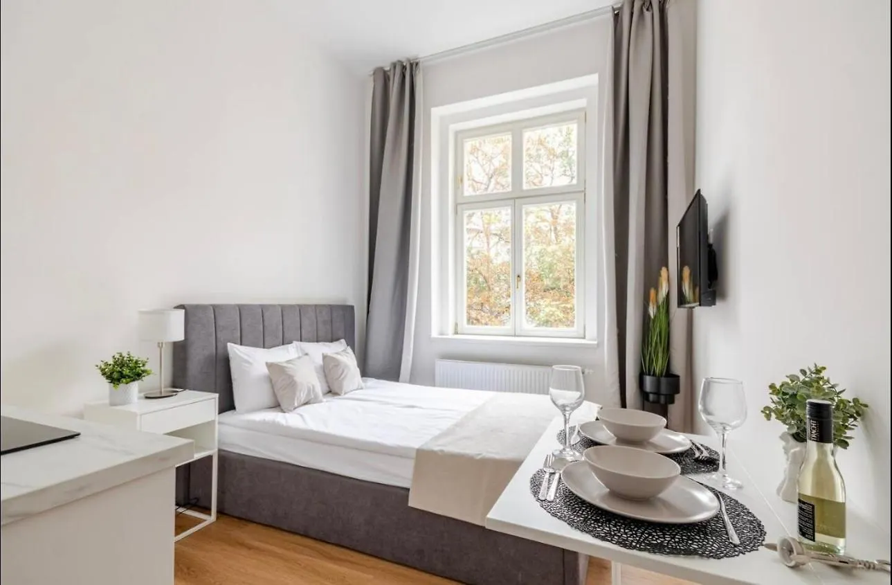 Apartman Namesti Miru Prague 0*,