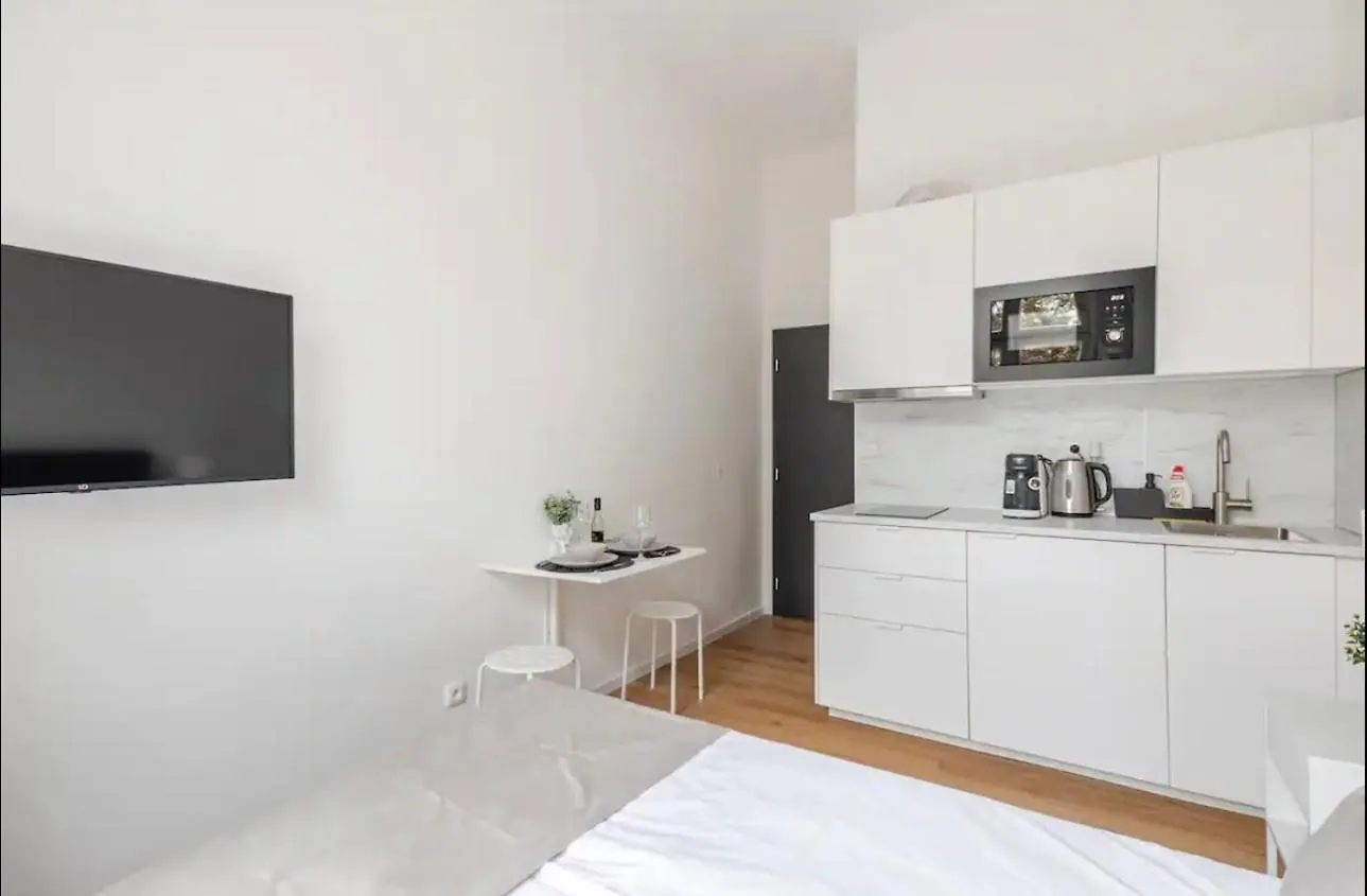 Apartman Namesti Miru Prague